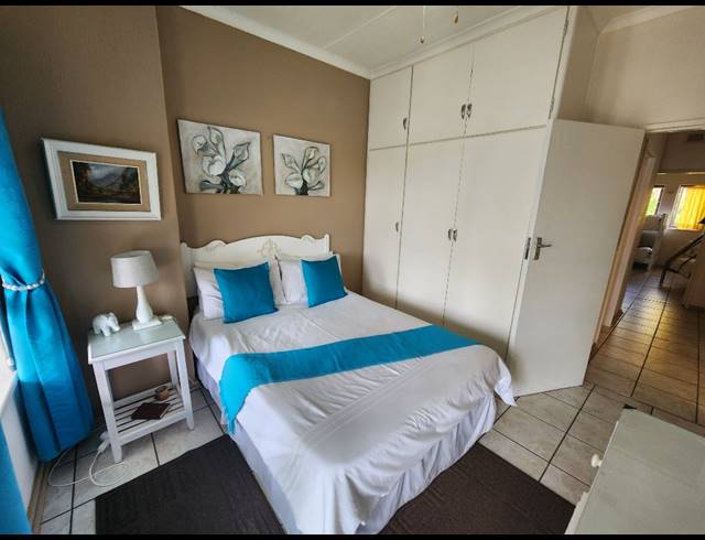 3 BEDROOM TOWNHOUSE FOR SALE IN MANABA BEACH